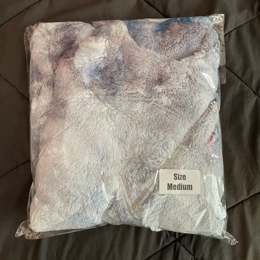💥NWT💥 Dark Blue Tie Dye Sherpa Fleece Pullover - Picture 12 of 13